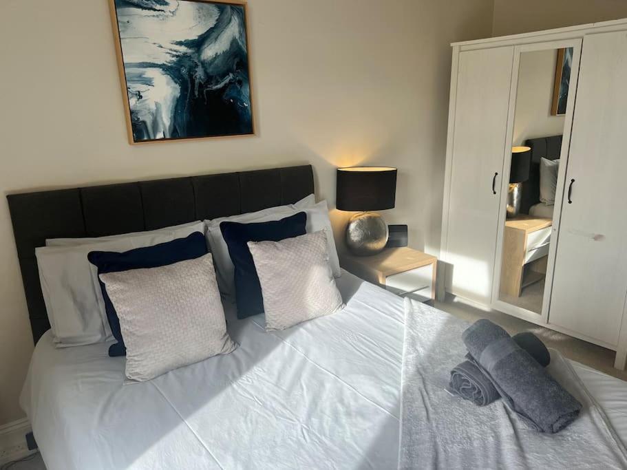 Beautiful Traditional Flat In The Center Of Largs. Zewnętrze zdjęcie